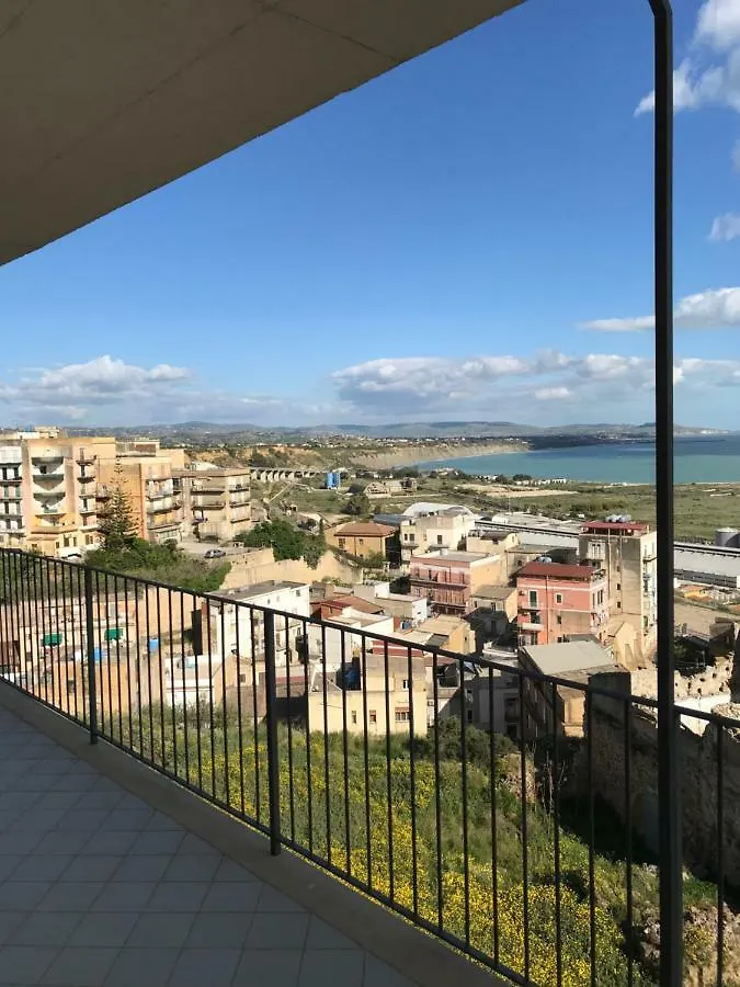 Family Suite Mare Nostrum Porto Empedocle Aparthotel